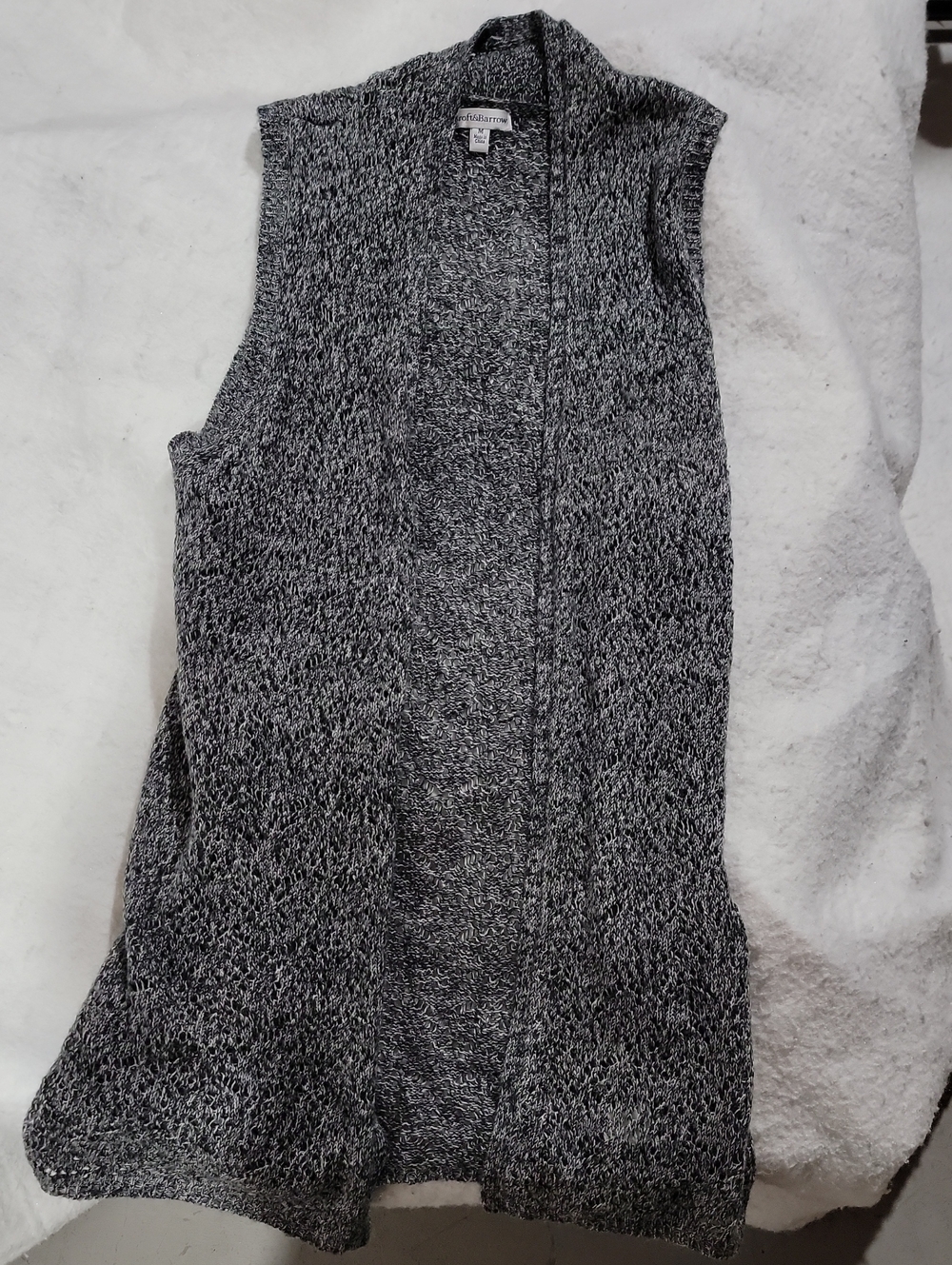 Croft & Barrow Gray and White Open-Knit Vest